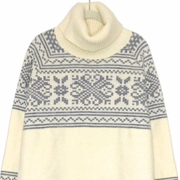 Cream Holiday Tunic Sweater NWOT - Picture 3 of 7